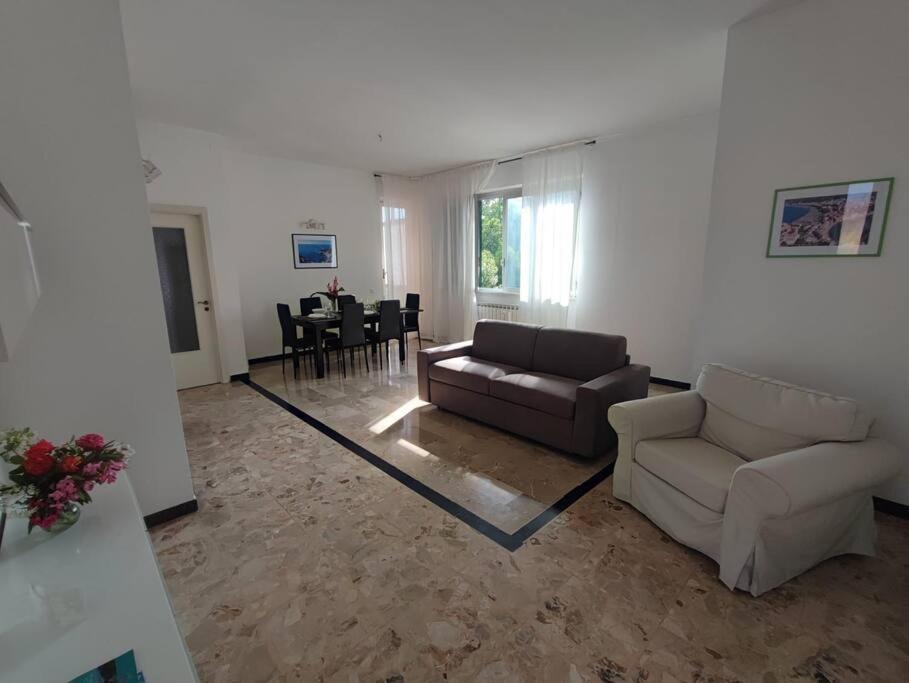 La Vie En Rose Flat Apartment Sestri Levante Bagian luar foto
